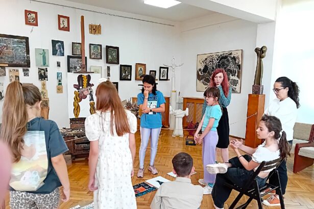 creativitate la muzeul de arta constanta atelier pentru copii in cadrul expozitiei intitulate 60 repere si orizonturi 68545c2090119