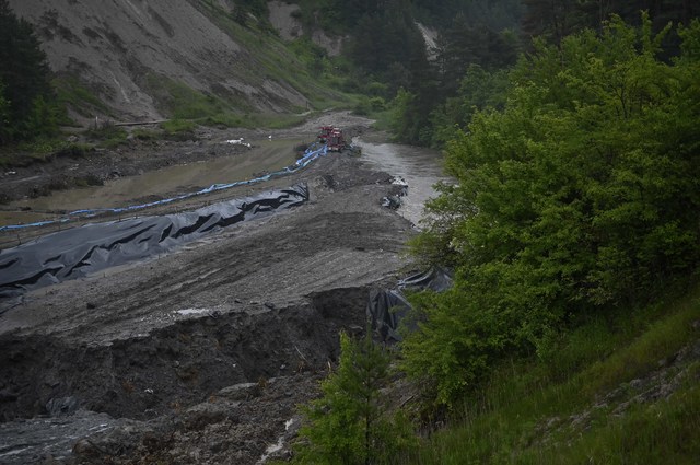 Criză ecologică în Mureș: Salinitatea se menține ridicată în Târnava Mică, în urma lucrărilor de la Praid. Stațiile de tratare rămân închise. 1 criza ecologica in mures salinitatea ramane ridicata in tarnava mica dupa lucrarile la praid statiile de tratare nu pot fi inca deschise 6852f9a55efe0