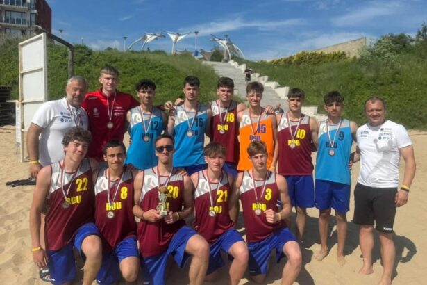 cs medgidia cu trei reprezentanti la nationala romaniei de juniori la beach handbal 683cb2d04f16c