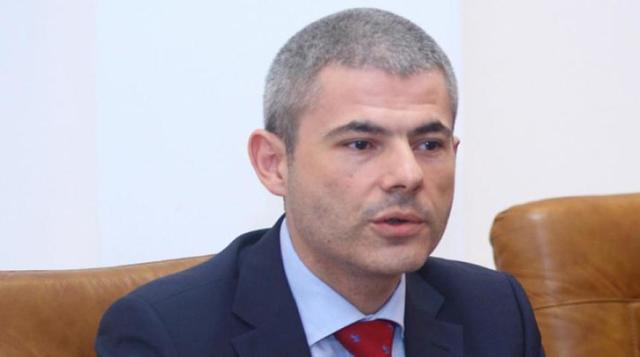 Decizie ASF - Remus Vulpescu este numit noul director general al Bursei, fost șef al Corpului de control al lui Victor Ponta și consilier onorific al fostului premier Mihai Tudose. 1 decizie asf noul director general al bursei devine remus vulpescu fost sef al corpului de control al lui victor ponta si consilier onorific al fostului premier mihai tudose 6852c4422a205