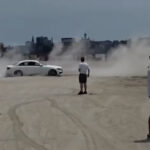 drifturi pe plaja la constanta ce amenda a primit un barbat care a intrat cu masina pe nisip video 684d4b799d1a3