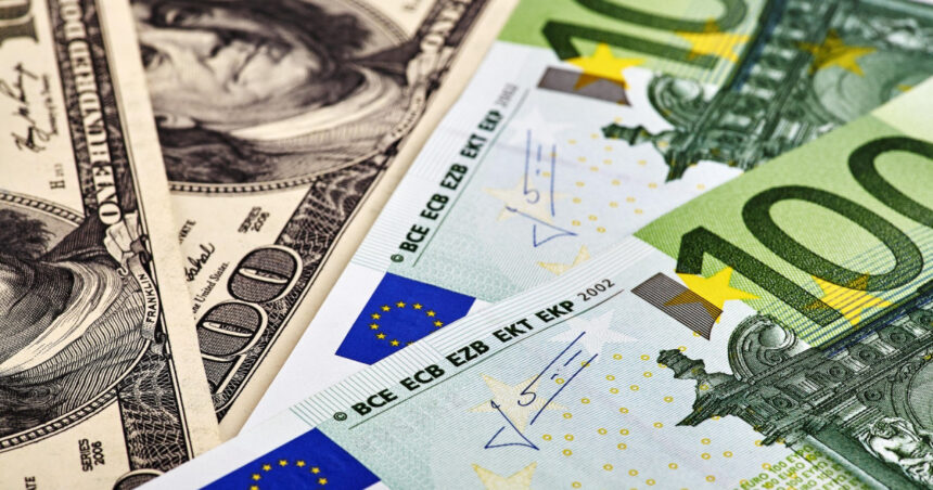 euro a ajuns la cel mai ridicat nivel fata de dolar din ultimii patru ani care este explicatia 684b18c3b1955
