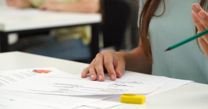 evaluarea nationala 2025 cand incep probele pentru elevii de clasa a viii a si ce modificari sunt in structura examenelor in acest an 68450e1353c92