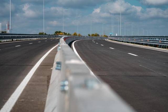 Exproprierile pentru primele trei drumuri de legătură din proiectul Centurii Metropolitane Cluj-Napoca valorează 10 milioane de euro. 1 exproprierile pentru primele trei drumuri de legatura din proiectul centurii metropolitane cluj napoca se ridica la 10 milioane de euro 684fb7cfe9835