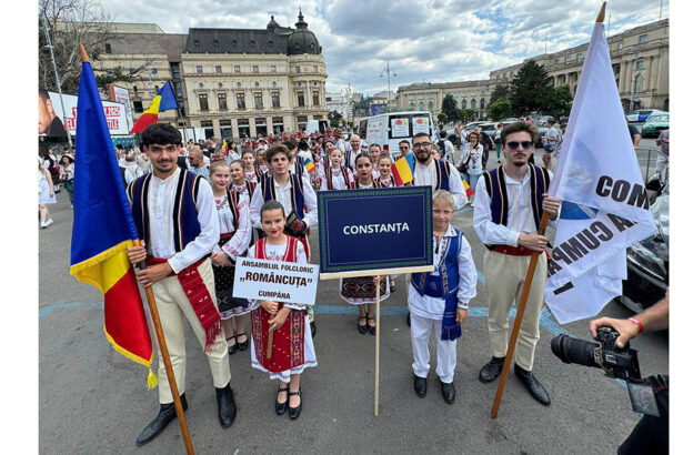 foto ansamblul folcloric romancuta din cumpana a reprezentat dobrogea la festivalul international muzici si traditii in bucuresti 6857af5f8d70f