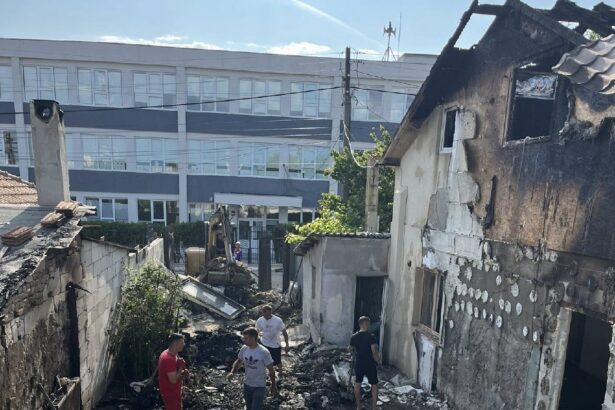 foto apel umanitar si tu poti ajuta familia din murfatlar care a ramas fara locuinta dupa un incendiu devastator 684f0108c8907