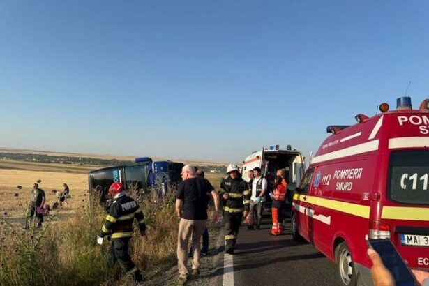 foto constanta un autocar cu aproape 60 de pasageri s a rasturnat 685c338411c43