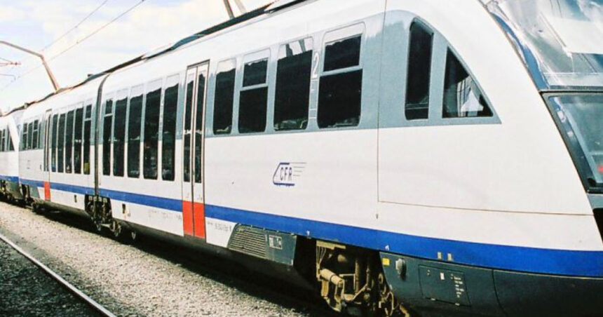 foto incendiu la un tren sageata albastra care circula pe ruta pitesti bucuresti 90 de calatori au fost evacuati 68623cc6b129c