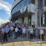 foto protestele spontane continua la anaf angajatii sunt nemultumiti de intentia guvernului de diminuare a sporului de conditii vatamatoare 68623e88daffc