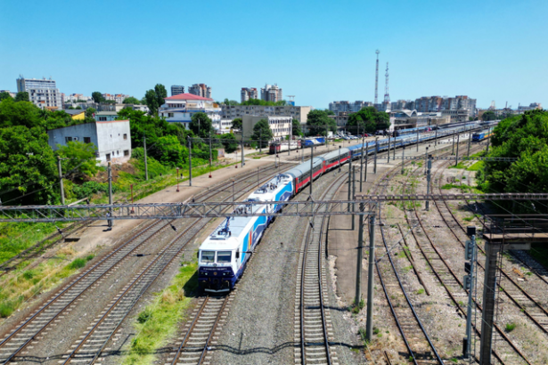foto reloc craiova a testat inca doua locomotive modernizate cu fonduri din pnrr 685ba35397087