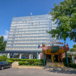foto surpriza reper din mamaia demolat complet hotelul care a adus pentru prima data pe litoral bufetul suedez 684f44733d684