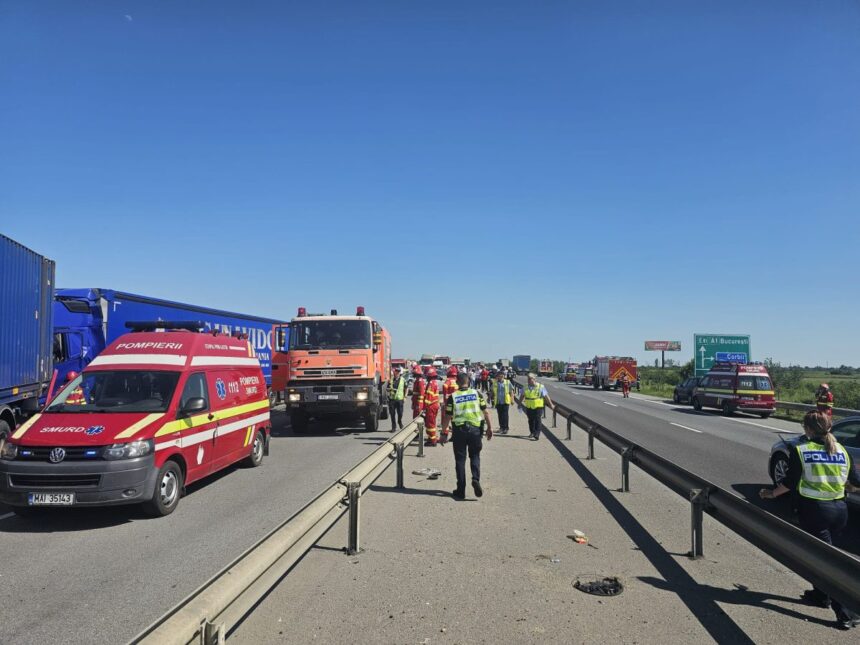Accident cu trei tiruri și mai multe autoturisme pe Autostrada A1: A fost activat PLANUL ROȘU de intervenție 1 foto video accident cu trei tiruri si mai multe autoturisme pe autostrada a1 a fost activat planul rosu de interventie 683efa534ea64
