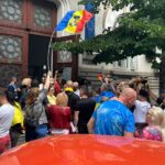 foto video protest pro calin georgescu la judecatoria sectorului 1 justitie nu coruptie scandeaza participantii 684a836ccab9d