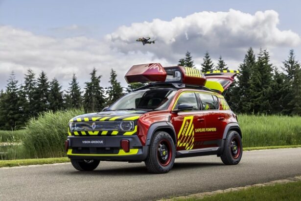 foto vision 4rescue un concept bazat pe modelul electric renault 4 pentru interventii de urgenta 684bae5cebc7d
