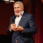 ilie nastase sare in apararea reclamelor la pacanele adica ma opresti sa muncesc 685eba6eb816c