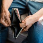 În România, anul trecut, 3,595 milioane de persoane erau în risc de sărăcie. 3 in romania erau anul trecut 3595 milioane de persoane aflate in risc de saracie 68623aea513ff