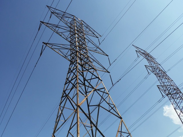 industria grea din ue va beneficia de o reducere temporara la pretul electricitatii 685b953c611c2