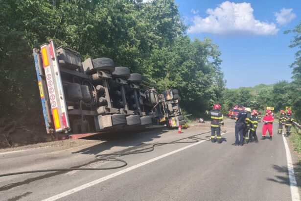 ipj tulcea despre accidentul grav de la somova autocamionul a intrat pe contrasens intr o curba periculoasa de pe dn 22 68470667b9e41