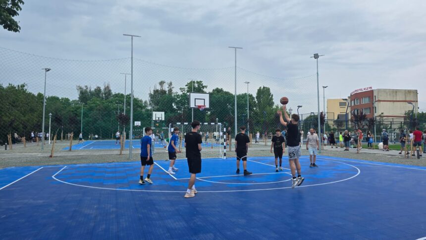 Constanța Restart și partenerii săi inaugurează baza sportivă de la Palatul Copiilor, refăcută prin eforturile comunității. Cătălin Filișan: Este o mare bucurie pentru noi. 1 live foto video constanta restart si partenerii sai inaugureaza baza sportiva de la palatul copiilor refacuta prin eforturile comunitatii catalin filisan este o mare bucurie pentru noi 685fa5efcfe3d