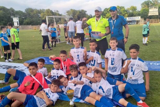 micii fotbalisti de la cs medgidia au cucerit trofeul la cup tulcea 68626211ed4be
