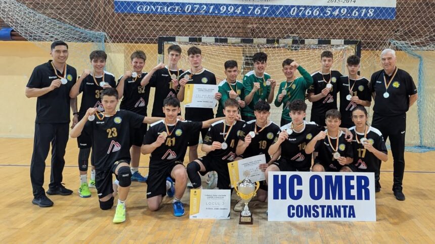 micii handbalisti de la hc omer au cucerit medaliile de argint ale campionatul national de juniori 3 683d70bc48092