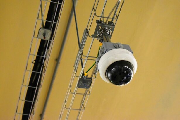 mii de locuitori din milano sunt protagonistii unor filmari facute de camere spion si distribuite apoi pe internet 685bd4acf3465
