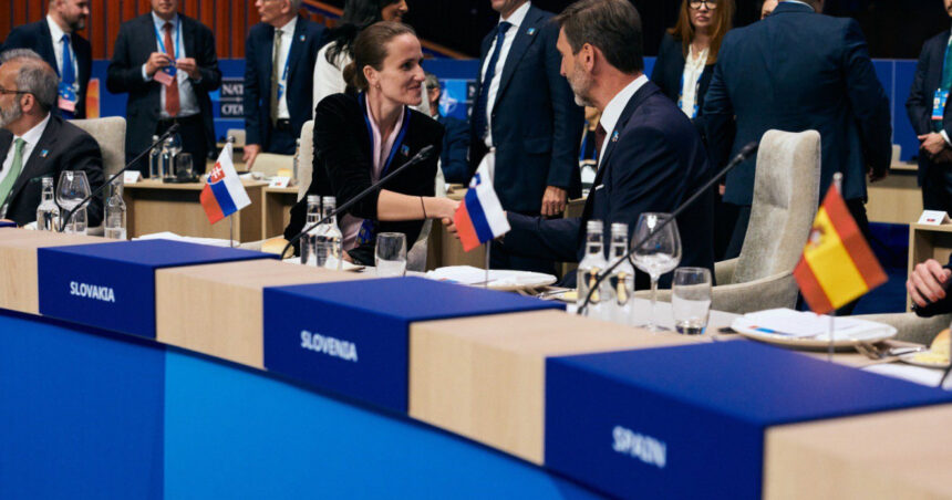 Ministrul de Externe Oana Țoiu, la reuniunea Consiliului NATO-Ucraina: „Protejăm, împreună cu forțele aliate, granița Uniunii Europene” 1 ministrul de externe oana toiu la reuniunea consiliului nato ucraina protejam impreuna cu fortele aliate granita ue 685cec4c76a97