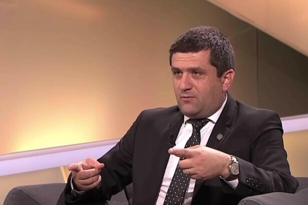 ministrul economiei despre companiile de stat am vazut director care are salariu 37 700 de lei la salrom un membru din ca peste 10 000 de lei miroase de la o posta mecanismul ordonantei 1 685fd01858469
