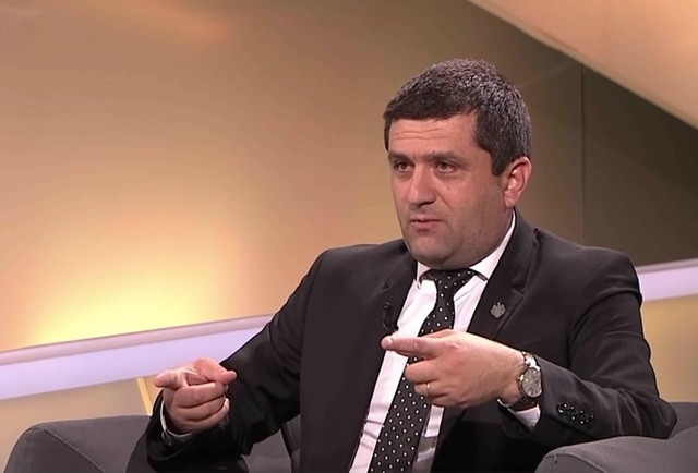 Ministrul Economiei, despre companiile de stat: Am văzut director cu salariu de 37.700 de lei. La Salrom, un membru din CA - peste 10.000 de lei. Mecanismul ordonanței 109 de guvernare corporativă ridică suspiciuni. 1 ministrul economiei despre companiile de stat am vazut director care are salariu 37 700 de lei la salrom un membru din ca peste 10 000 de lei miroase de la o posta mecanismul ordonantei 1 685fd01858469