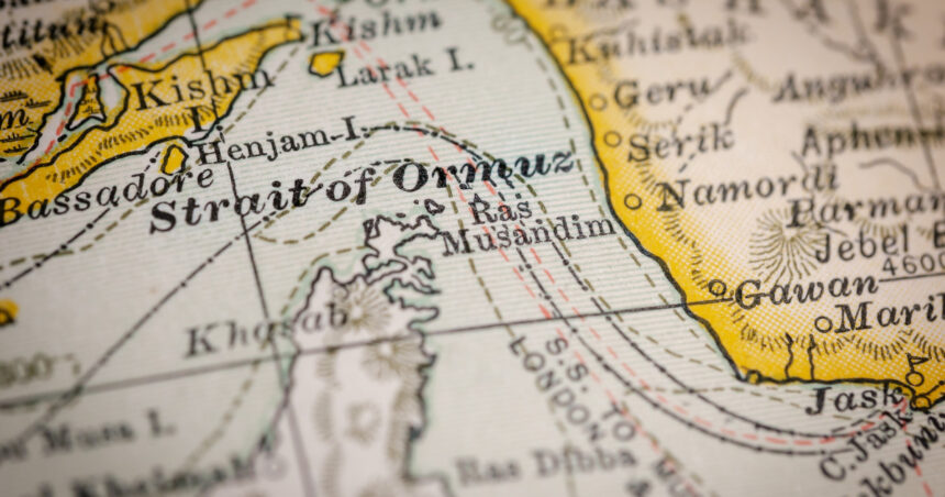 Navele evită Strâmtoarea Ormuz, iar tarifele de transport cresc puternic din cauza conflictului Israel-Iran 1 navele evita stramtoarea ormuz iar tarifele de transport cresc puternic din cuaza conflictului israel iran 6852706e9eb60