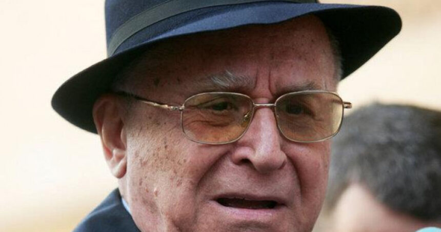 news alert noi detalii despre starea de sanatate a lui ion iliescu fostul presedinte este constient dar ramane la terapie intensiva 68550ae4e619c