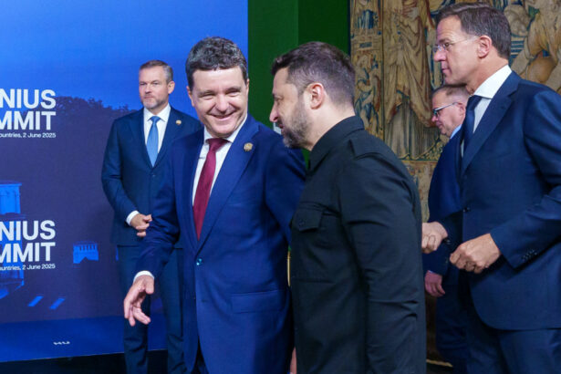 nicusor dan dupa ce s a intalnit cu zelenski si rutte la summitul b9 o pace durabila poate fi obtinuta doar dand dovada de forta 683e0d23ebc58