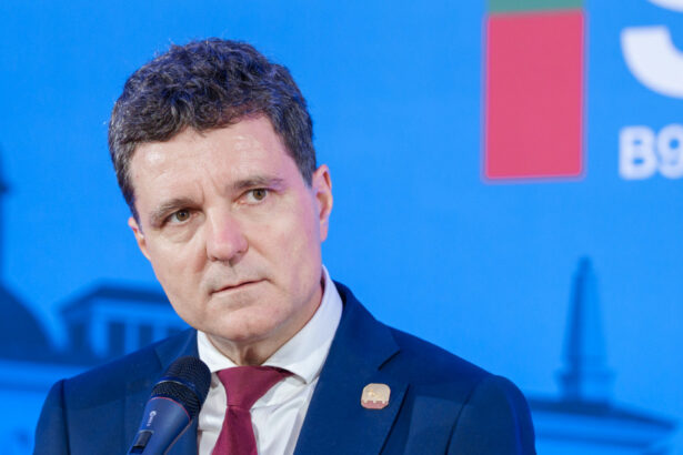 nicusor dan participa la primul sau summit nato unde va fi prezent si donald trump cu ce agenda merge presedintele romaniei 685a37a696c66