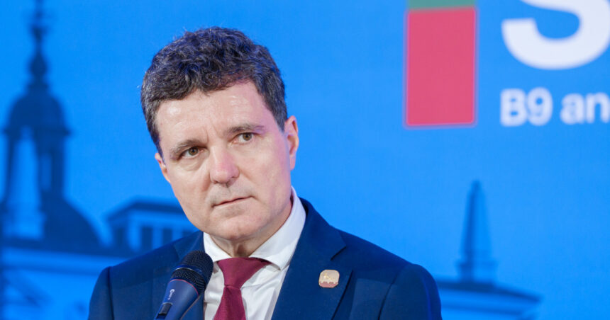 nicusor dan participa la primul sau summit nato unde va fi prezent si donald trump cu ce agenda merge presedintele romaniei 685a37a696c66