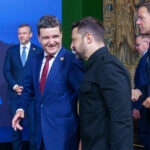 nicusor dan se intalneste astazi cu volodimir zelenski in odesa la summitul ucraina europa de sud est participa si maia sandu 684925bc14aaf
