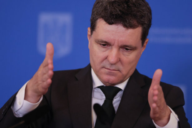 noi consultari la cotroceni nicusor dan maine o sa avem o schita pentru setul de masuri un nou guvern in 10 zile cam asa 6845e1028d3e8