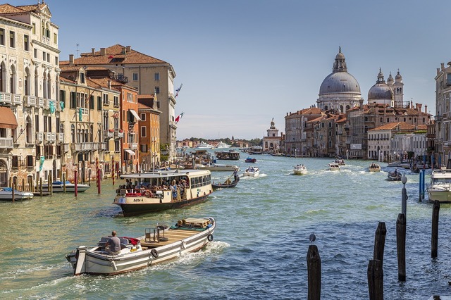 nunta miliardarului jeff bezos starneste multa agitatie in venetia 685a71e4cba0e