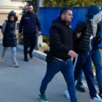 O femeie și iubitul ei, acuzați de șantajare a mai multor bărbați pe care i-au filmat în ipostaze intime fără consimțământ, ajung la închisoare. 2 o femeie si iubitul acesteia acuzati ca au santajat mai multi barbati pe care i au filmat in ipostaze intime fara acordul lor ajung la inchisoare 685dc41ea92d0