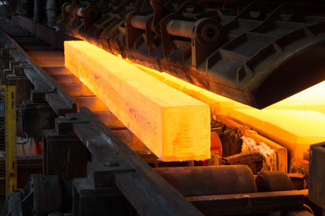 Președintele Trump majorează la 50% taxele pe oțelul și aluminiul importate în SUA 1 presedintele trump creste la 50 taxele vamale pe otelul si aluminiul importate in sua 68400902d71d0