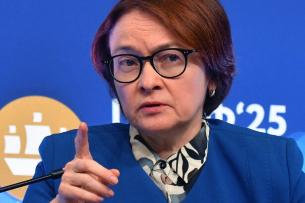 putin cere evitarea recesiunii dar economia rusiei e pe marginea prapastiei avertismentul dur al sefei bancii centrale 6855c386a6000