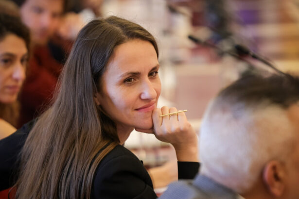 raluca turcan o apara pe oana toiu victima unor atacuri la adresa tinutei sale e un dispret profund fata de femei 685d4303d79f7