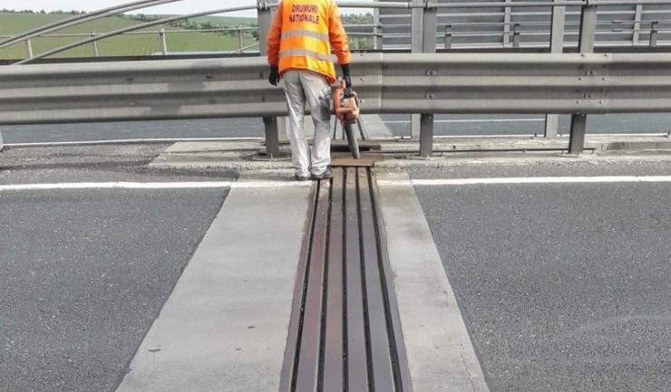 restrictii de circulatie pe autostrada a2 pentru efectuarea unor lucrari 6854f5fd72aac