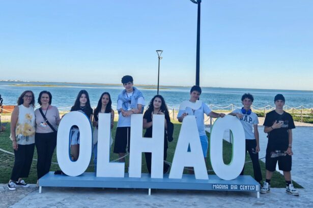 scoala nr 29 mihai viteazul din constanta a primit in 2025 finantare prin proiectul shore pentru un program educational privind alfabetizarea ecologica a oceanelor si apelor 684c65028cbdd