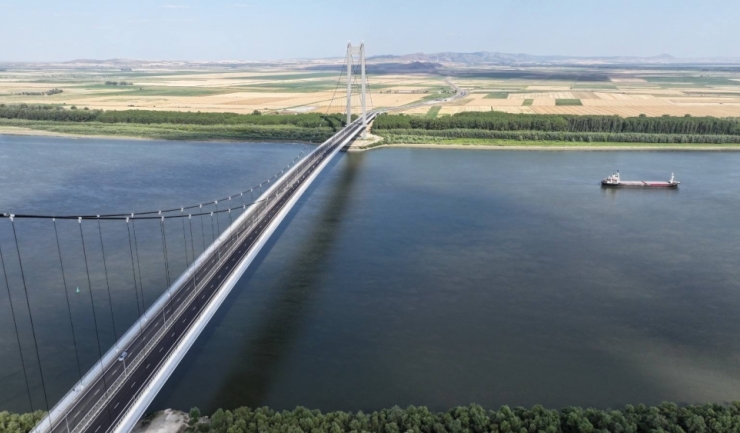se deschide circulatia pe drumurile de legatura ale podului suspendat de la braila 685e372c5a1b9