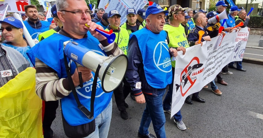 sindicalistii protesteaza la cotroceni ei cei reducerea subventiilor si eliminarea privilegiilor pentru partide si parlamentari 684a81c875179