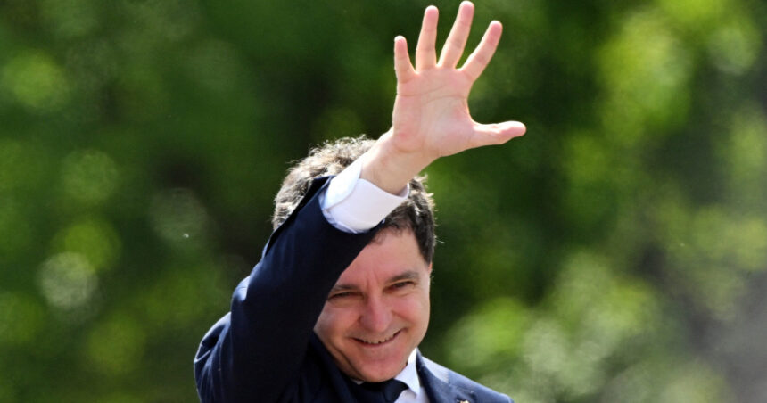 Sondaj INSCOP: Majoritatea românilor consideră că Nicușor Dan va fi un președinte „implicat” în viața publică și va evita conflictele 1 sondaj inscop majoritatea romanilor cred ca nicusor dan va fi un presedinte implicat in viata publica si care va evita conflictele 6847e959b7fe3