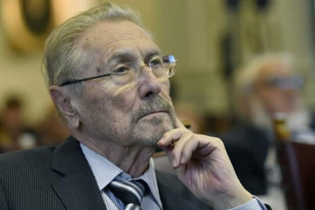 statul si a folosit forta pentru a lichida orice opozitie democratica in 13 15 iunie 1990 spune fostul presedinte emil constantinescu 6851d39a3b1d7