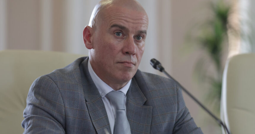 taierea sporurilor otova e cel putin la fel de frustranta ca acordarea lor la gramada spune ministrul culturii 685ef80d5beef