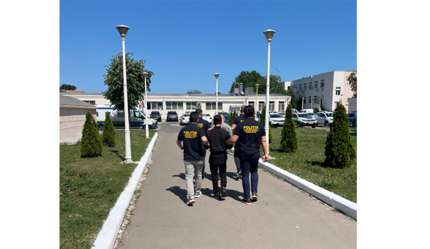 Tâlhari de mici: Cei doi indivizi din Constanța care au jefuit un vârstnic sunt cunoscuți de polițiști 1 talhari de mici cei doi indivizi din constanta care au jefuit un varstnic sunt clienti vechi ai politistilor 684303f474be2