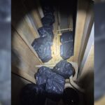 Țigări de contrabandă ascunse într-un tanc de apă, găsite pe o navă în Portul Constanța 2 tigari de contrabanda ascunse intr un tanc de apa descoperite pe o nava in portul constanta 6861139688e6a